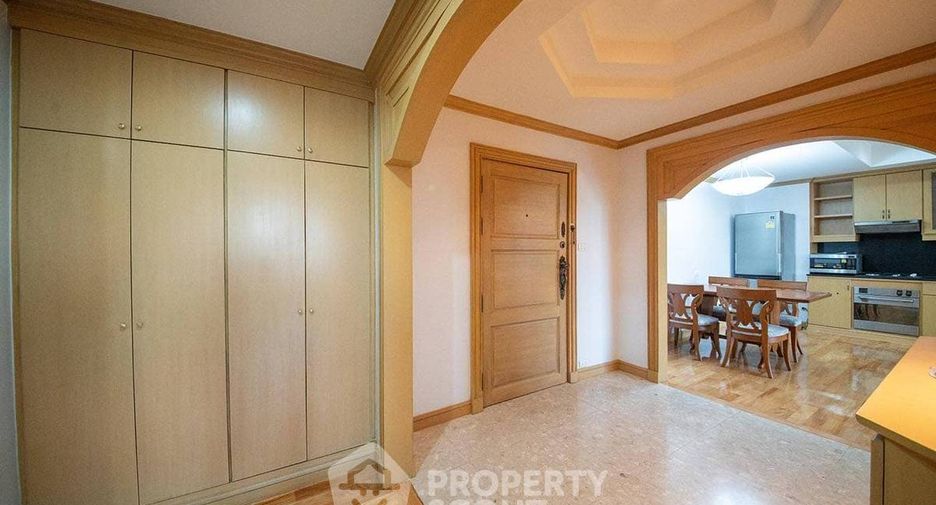 Apartment zur Miete mit 2 Zimmer in Khlong Toei, Bangkok