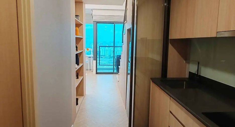 For rent 1 bed condo in Khan Na Yao, Bangkok