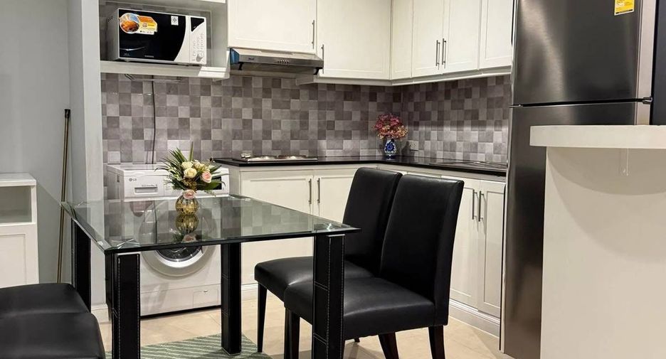 For rent 1 bed condo in Watthana, Bangkok