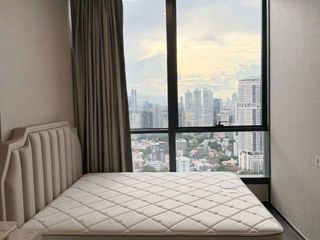 À louer 1 chambre condo à Khlong Toei, Bangkok