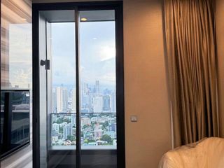 À louer 1 chambre condo à Khlong Toei, Bangkok