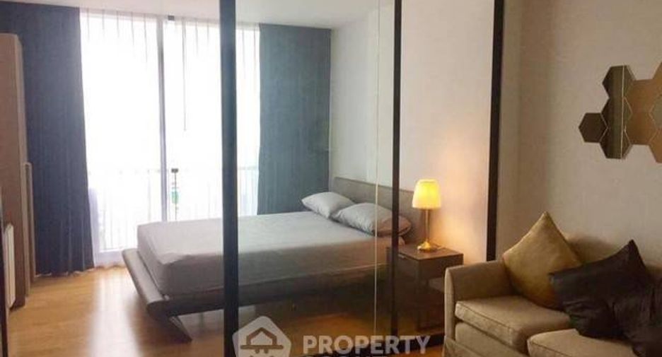 Condo en alquiler de 1 habitaciones en Sathon, Bangkok