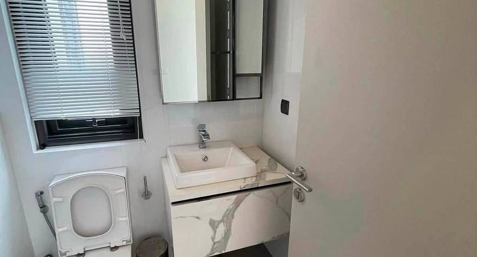 Condo en alquiler de 1 habitaciones en Phra Khanong, Bangkok