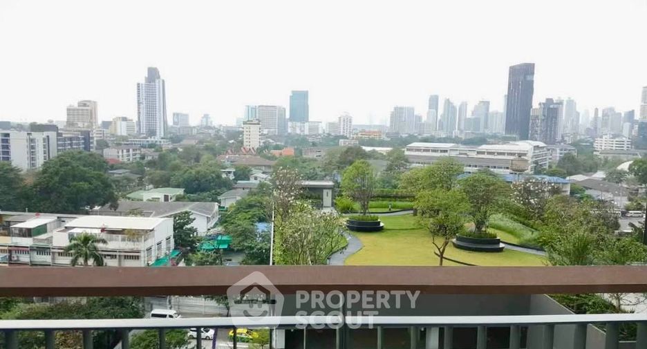 Condo en alquiler de 1 habitaciones en Khlong Toei, Bangkok