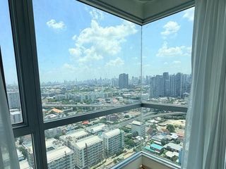 出租 2 卧室 公寓 在 Phra Khanong, 曼谷