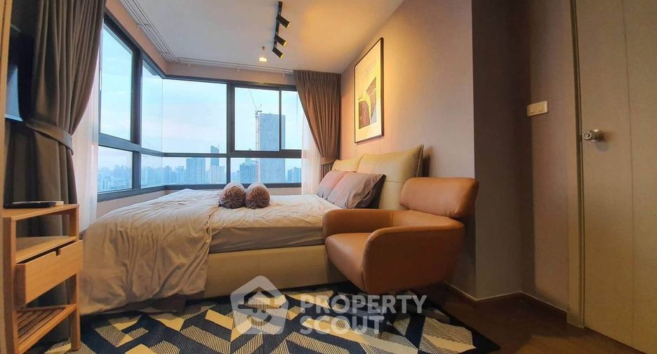 À louer 2 chambres condo à Phra Khanong, Bangkok