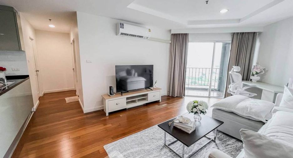 For rent 2 ベッドルーム condo in Huai Khwang, Bangkok