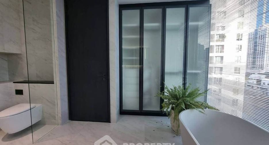 For rent 2 bedrooms condo in Sathon, Bangkok