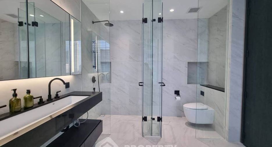 For rent 2 bedrooms condo in Sathon, Bangkok