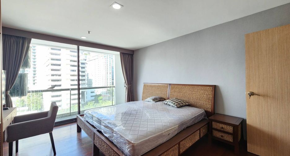 For rent and for sale 2 bedrooms condo in Watthana, Bangkok