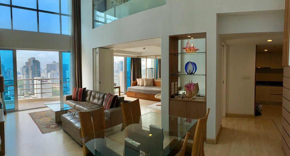 For rent 2 bedrooms condo in Pathum Wan, Bangkok