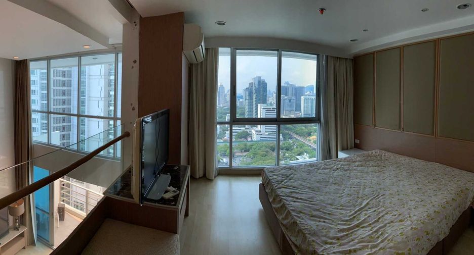 For rent 2 bedrooms condo in Pathum Wan, Bangkok
