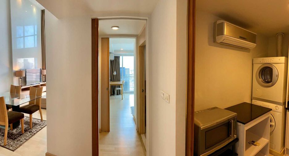 For rent 2 bedrooms condo in Pathum Wan, Bangkok