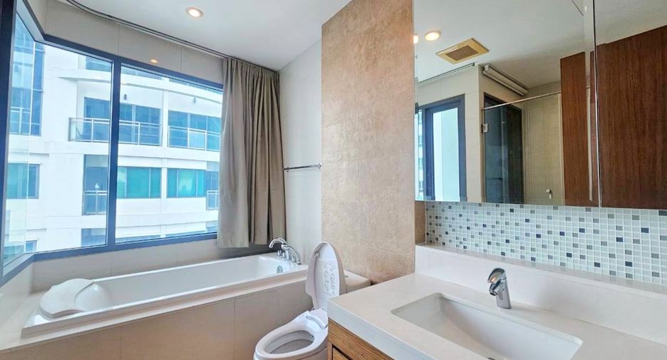 For rent 1 Beds condo in Khlong Toei, Bangkok
