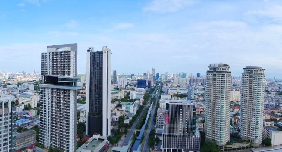For rent 3 ベッドルーム condo in Sathon, Bangkok