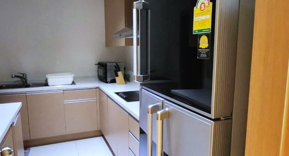 For rent 3 ベッドルーム condo in Sathon, Bangkok
