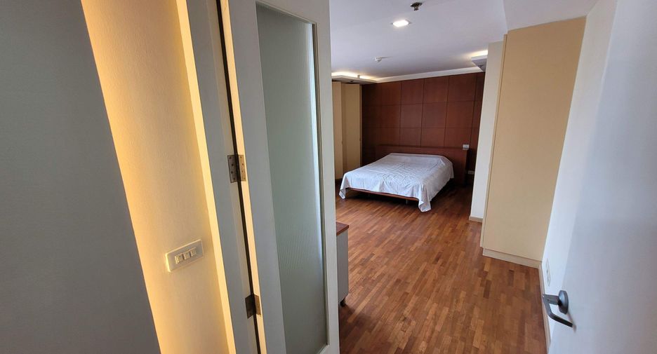 À louer 1 chambre condo à Watthana, Bangkok