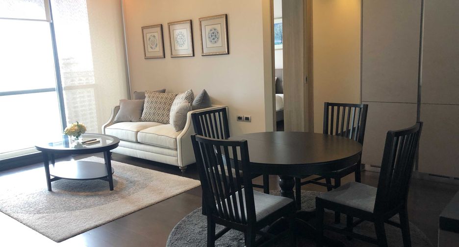 Condo en alquiler de 2 habitaciones en Khlong Toei, Bangkok