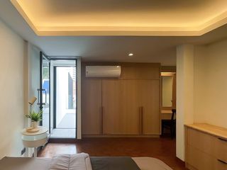 Casa adosada en alquiler de 4 habitaciones en Watthana, Bangkok