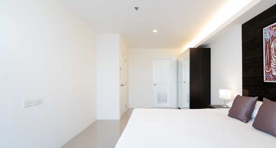 For rent 2 ベッドルーム condo in Khlong Toei, Bangkok