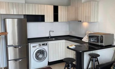 For rent and for sale 1 bed condo in Watthana, Bangkok