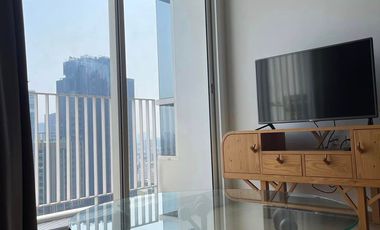 For rent and for sale 1 bed condo in Watthana, Bangkok