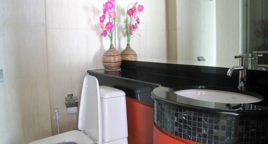 À louer 2 chambres condo à Sathon, Bangkok