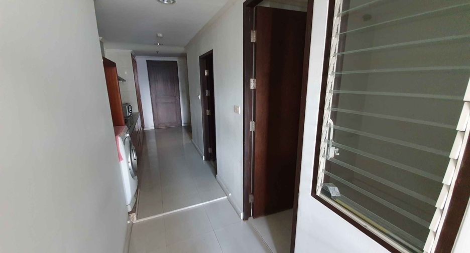 Wohnung zur Miete mit 3 Zimmer in Watthana, Bangkok