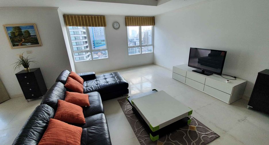 Wohnung zur Miete mit 3 Zimmer in Watthana, Bangkok
