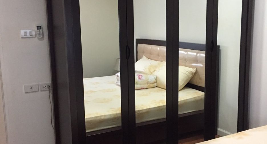 Condo en alquiler de 2 habitaciones en Khlong Toei, Bangkok