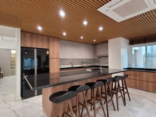 ให้เช่า 3 ห้องนอน คอนโด ใน วัฒนา, กรุงเทพฯ