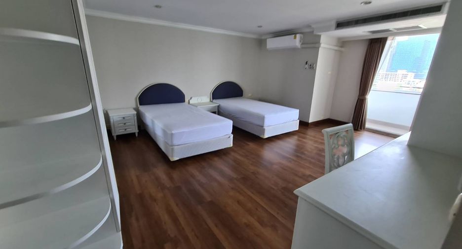 For rent 3 ベッドルーム condo in Watthana, Bangkok