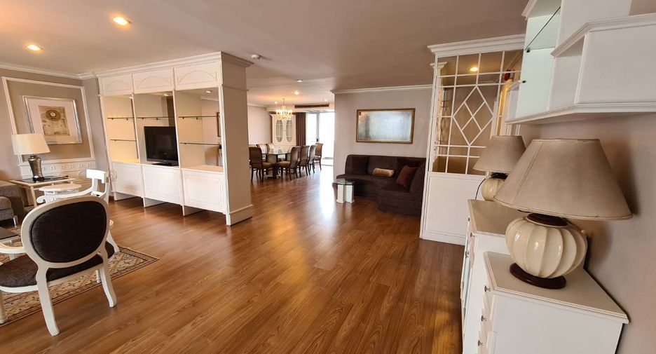 For rent 3 ベッドルーム condo in Watthana, Bangkok