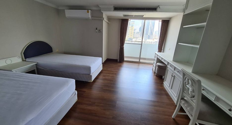 For rent 3 ベッドルーム condo in Watthana, Bangkok