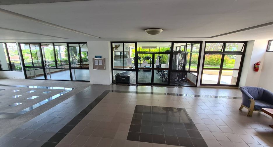 For rent 3 ベッドルーム condo in Watthana, Bangkok
