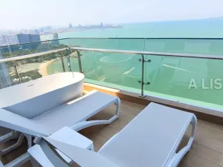 Condo en alquiler de 3 habitaciones en Bang Lamung, Chonburi