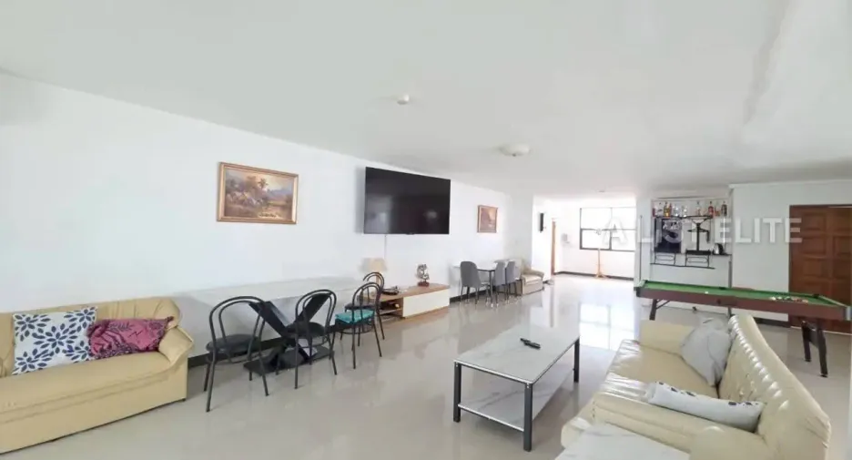 For sale 2 ベッドルーム condo in Bang Lamung, Chonburi