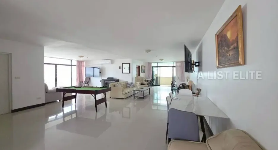 For sale 2 ベッドルーム condo in Bang Lamung, Chonburi