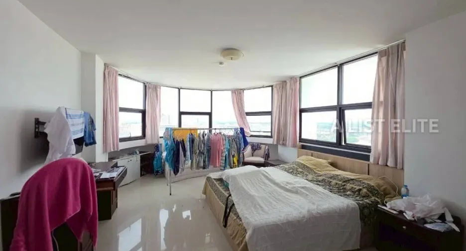 For sale 2 ベッドルーム condo in Bang Lamung, Chonburi