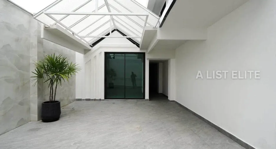 Haus zur Miete mit 16 Zimmer in Bang Lamung, Chonburi