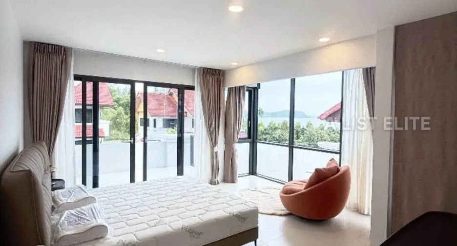For rent 4 ベッドルーム house in Na Jomtien, Pattaya