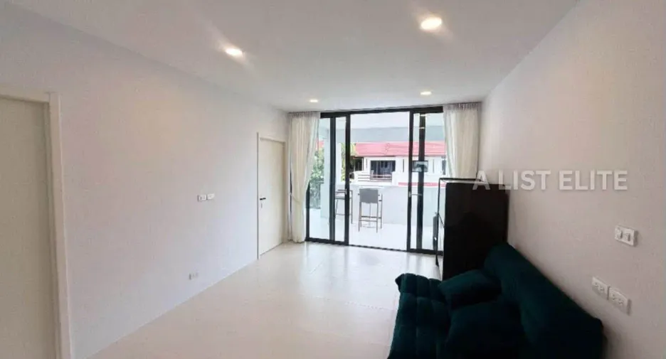 For rent 4 ベッドルーム house in Na Jomtien, Pattaya