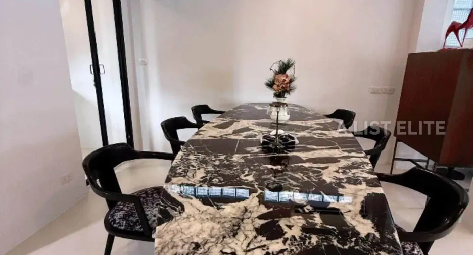 For rent 4 ベッドルーム house in Na Jomtien, Pattaya