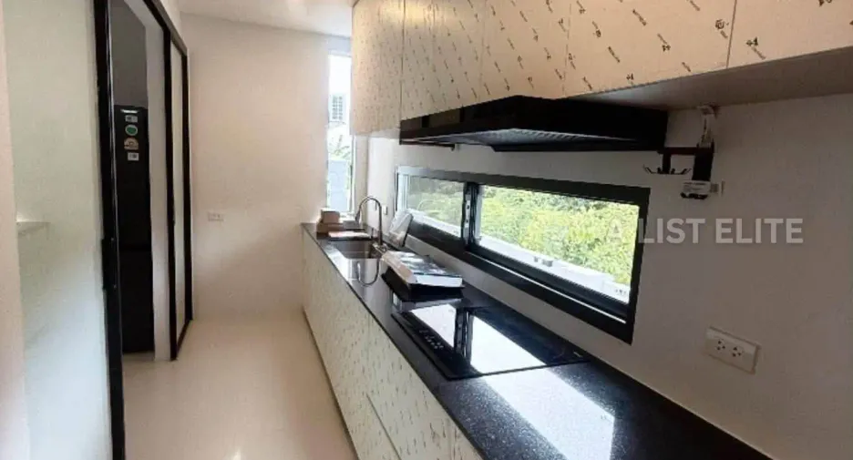 For rent 4 ベッドルーム house in Na Jomtien, Pattaya