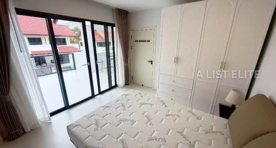 For rent 4 ベッドルーム house in Na Jomtien, Pattaya