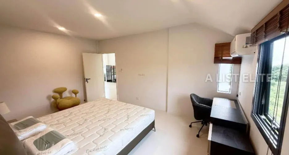 For rent 4 ベッドルーム house in Na Jomtien, Pattaya