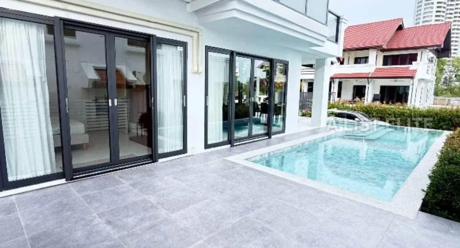 For rent 4 ベッドルーム house in Na Jomtien, Pattaya