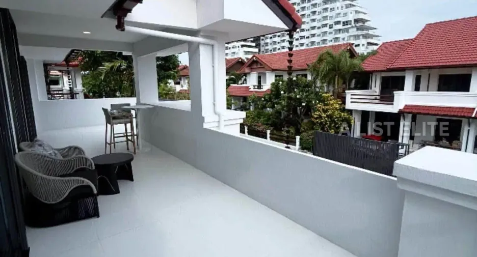 For rent 4 ベッドルーム house in Na Jomtien, Pattaya