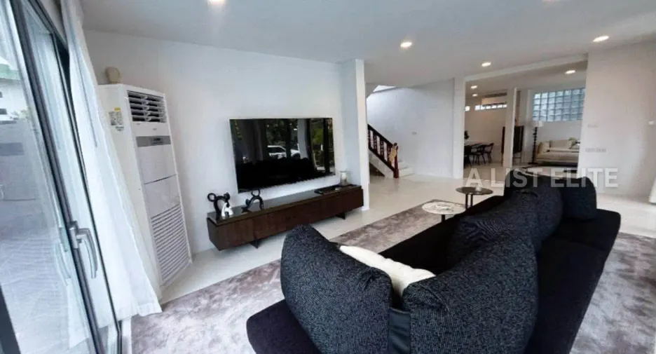 For rent 4 ベッドルーム house in Na Jomtien, Pattaya