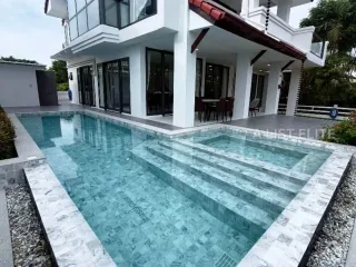For rent 4 ベッドルーム house in Na Jomtien, Pattaya